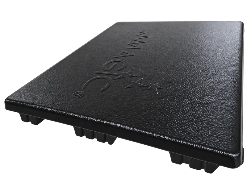 Thermoformed EPS pallet with HIPS sheet